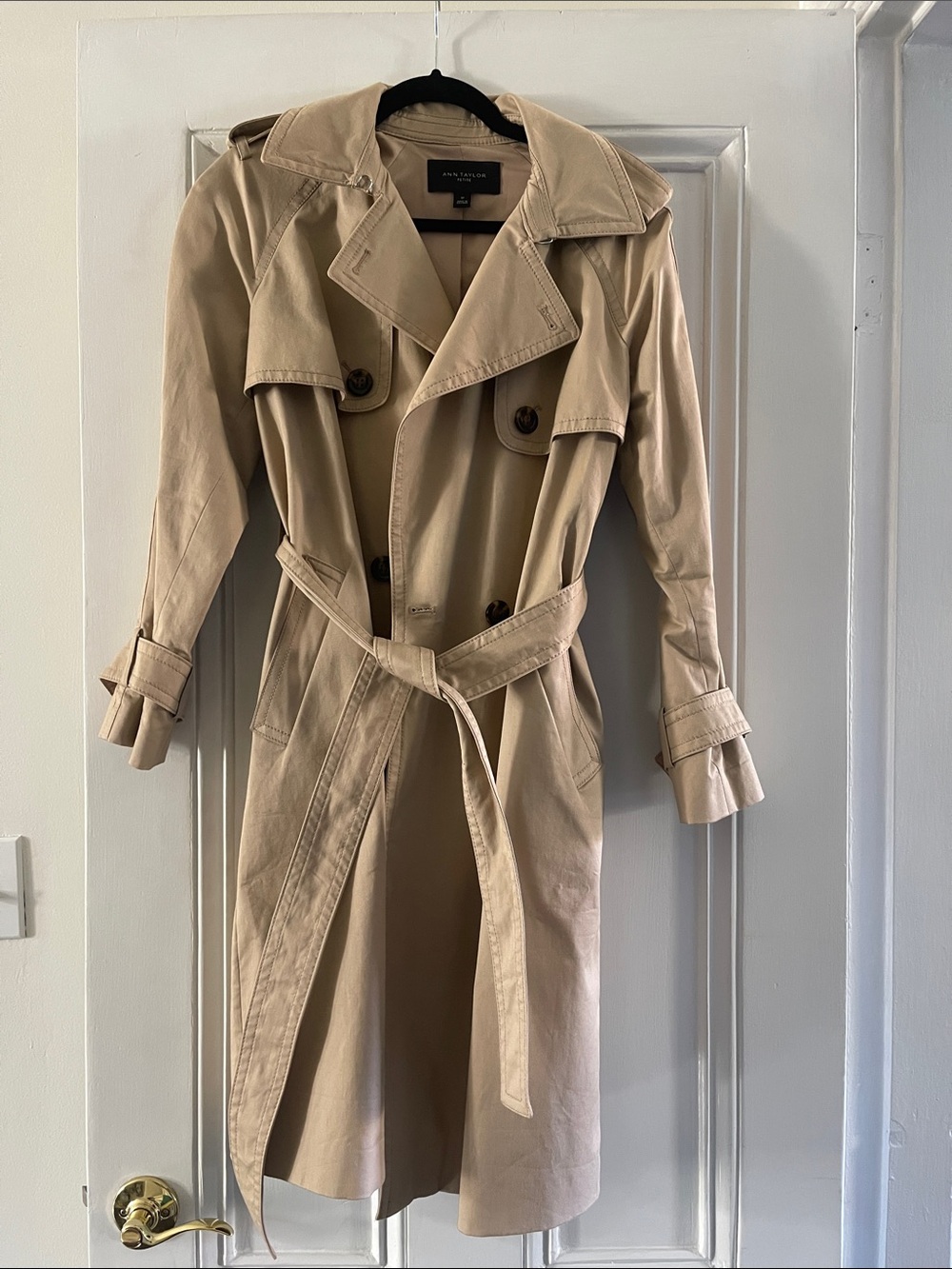 Ann Taylor Classic Beige Trench Coat
